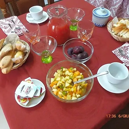 Emozioni D'estate Bed & Breakfast Pula