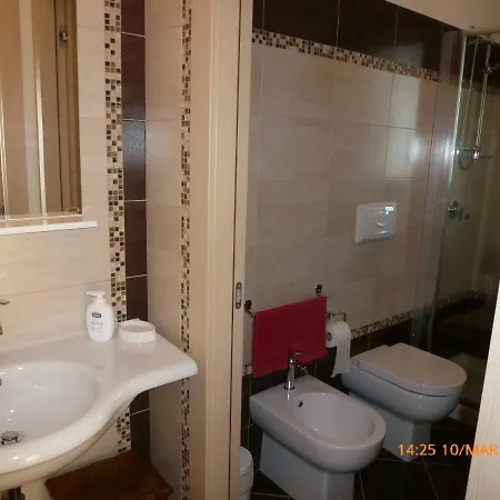 Emozioni D'estate Bed & Breakfast *