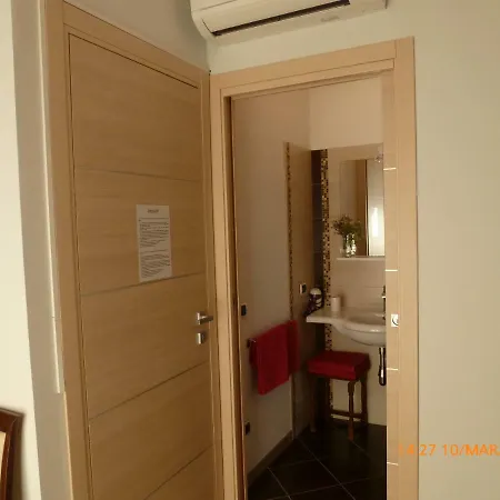 Emozioni D'estate ベッド・アンド・ブレックファスト プーラ